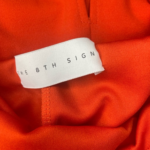 The 8th Sign- off the shoulder midi dress - Picture 3 of 3